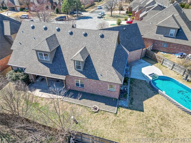 8303 S 69th East Avenue, Tulsa, OK 74133