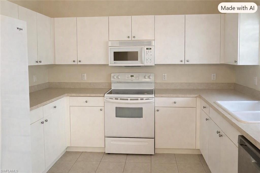 3304 Lisa LN 4, NAPLES, FL 34109 — exterior