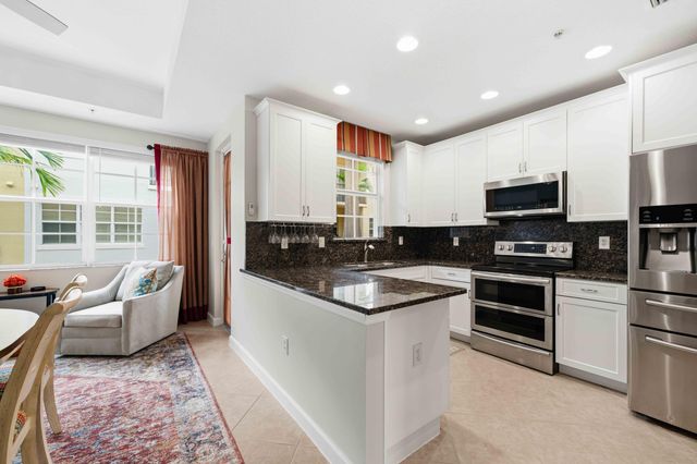 11850 Valencia Gardens Avenue, Palm Beach Gardens, FL 33410