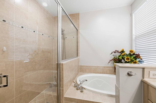11850 Valencia Gardens Avenue, Palm Beach Gardens, FL 33410