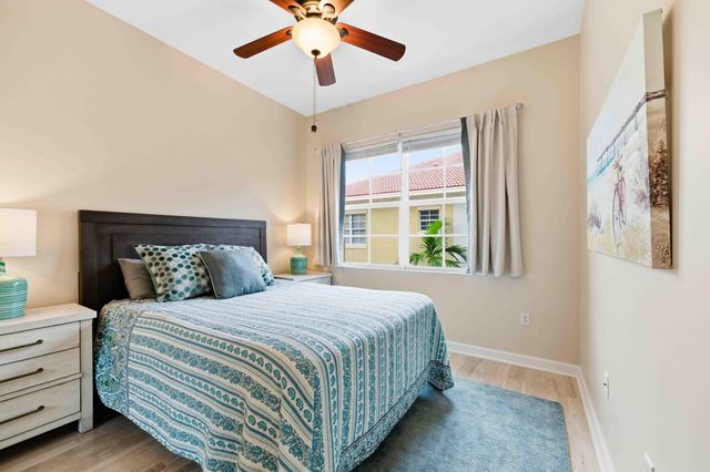 11850 Valencia Gardens Avenue, Palm Beach Gardens, FL 33410