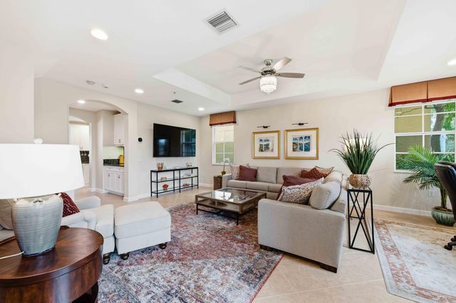 11850 Valencia Gardens Avenue, Palm Beach Gardens, FL 33410