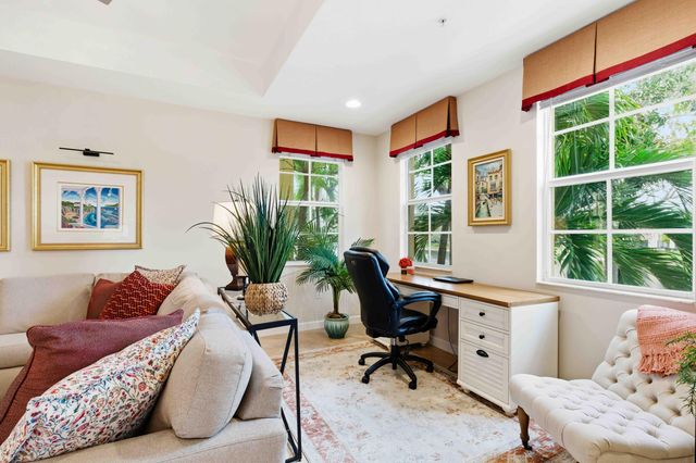 11850 Valencia Gardens Avenue, Palm Beach Gardens, FL 33410
