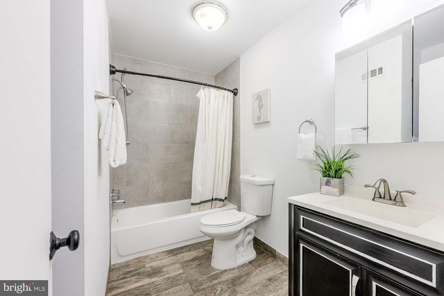 11924 TRAVISTOCK CT, Reston, VA 20191