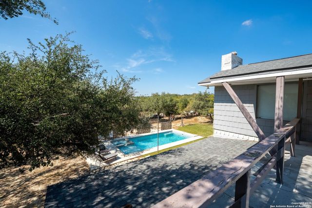 1220 Inspiring View, Canyon Lake, TX 78133