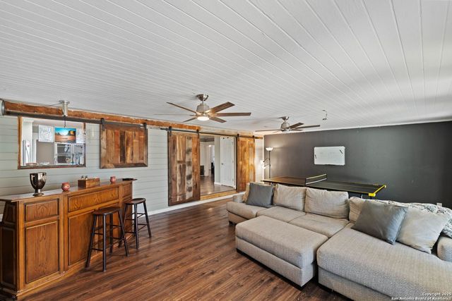 1220 Inspiring View, Canyon Lake, TX 78133
