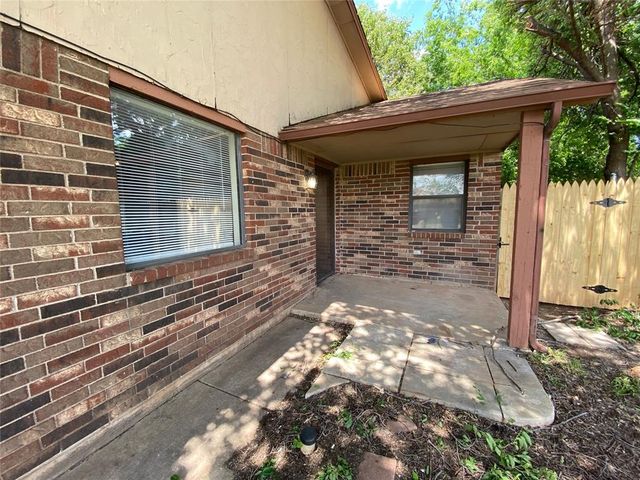 517 Peppertree Lane, Midwest City, OK 73110
