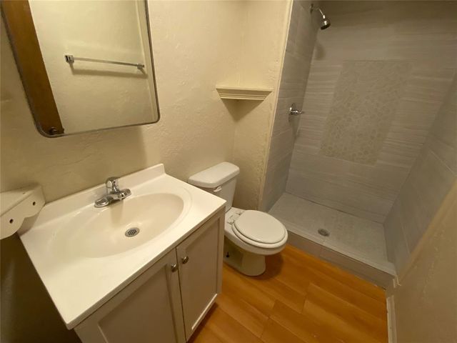 517 Peppertree Lane, Midwest City, OK 73110