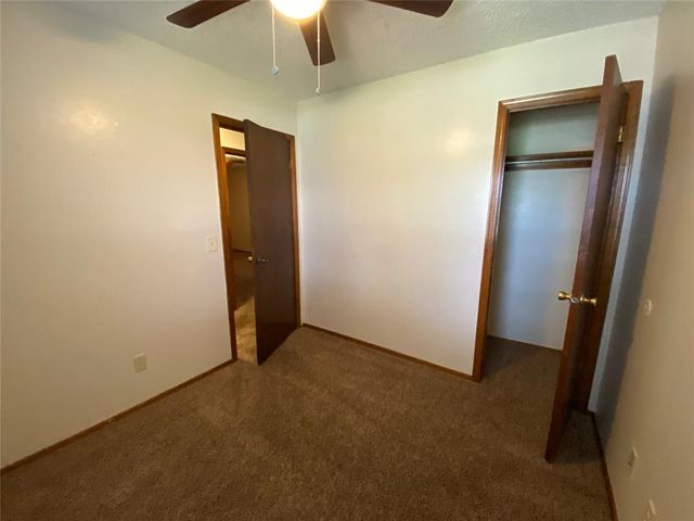 517 Peppertree Lane, Midwest City, OK 73110