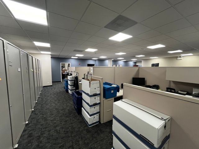 3005 Tollview Drive, Rolling Meadows, IL 60008