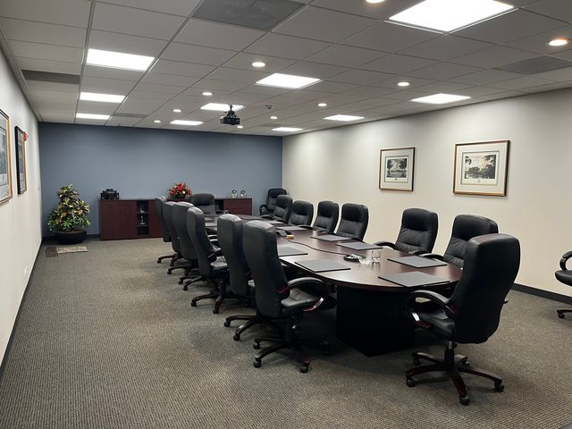 3005 Tollview Drive, Rolling Meadows, IL 60008