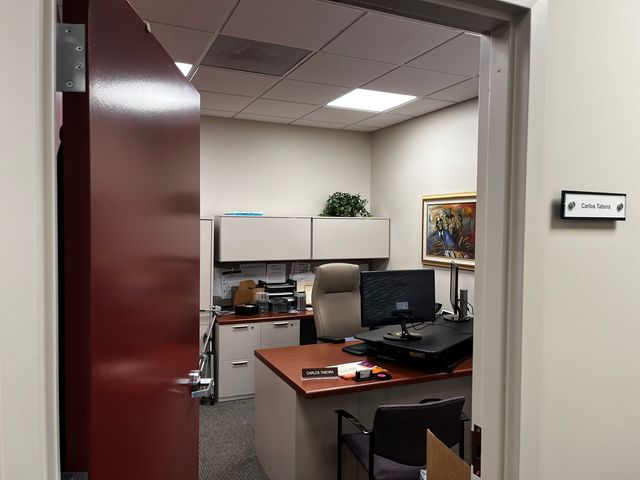 3005 Tollview Drive, Rolling Meadows, IL 60008