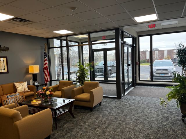 3005 Tollview Drive, Rolling Meadows, IL 60008