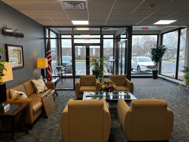 3005 Tollview Drive, Rolling Meadows, IL 60008