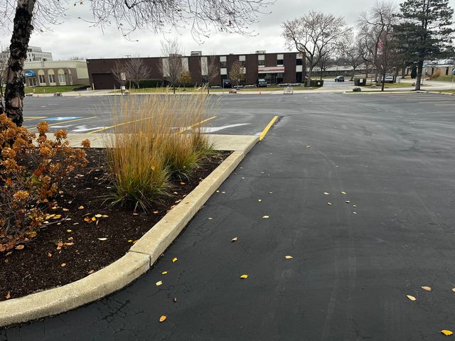 3005 Tollview Drive, Rolling Meadows, IL 60008