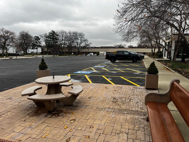 3005 Tollview Drive, Rolling Meadows, IL 60008