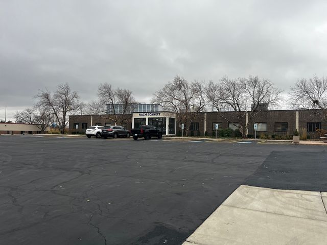 3005 Tollview Drive, Rolling Meadows, IL 60008