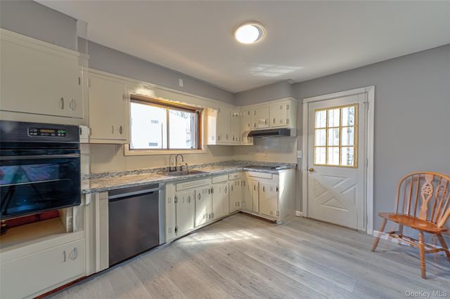 157 Hawthorne Street, Mastic, NY 11950