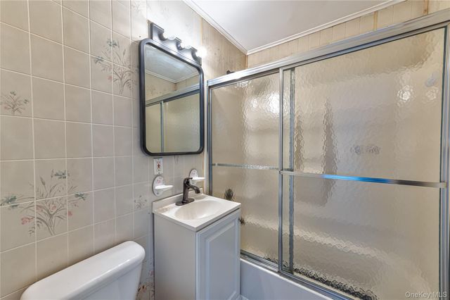 157 Hawthorne Street, Mastic, NY 11950