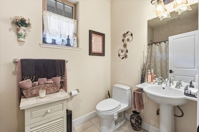 576 Chimney Hill Ct, Angels Camp, CA 95222