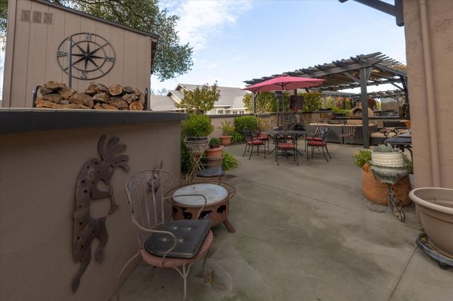 576 Chimney Hill Ct, Angels Camp, CA 95222