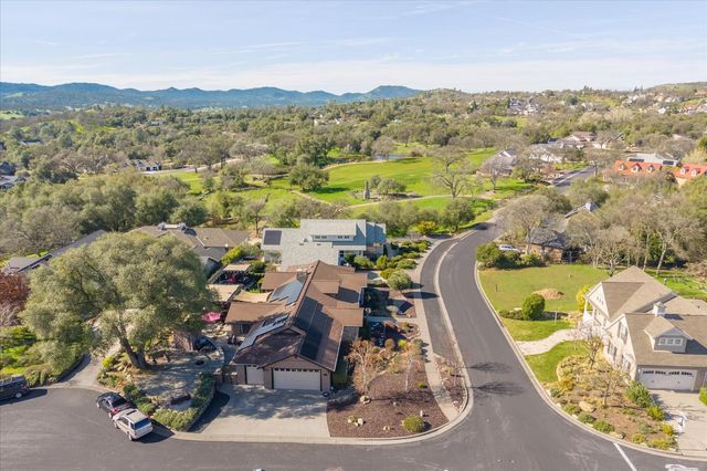 576 Chimney Hill Ct, Angels Camp, CA 95222