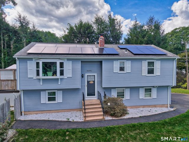 21 Lancaster Street, Watertown, CT 06779