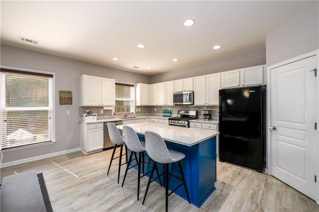 6301 Pierless Avenue, Sugar Hill, GA 30518