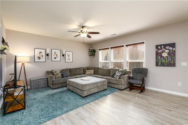 6301 Pierless Avenue, Sugar Hill, GA 30518