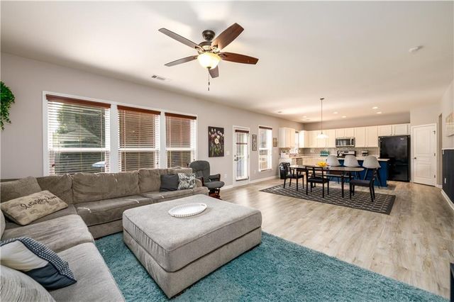 6301 Pierless Avenue, Sugar Hill, GA 30518