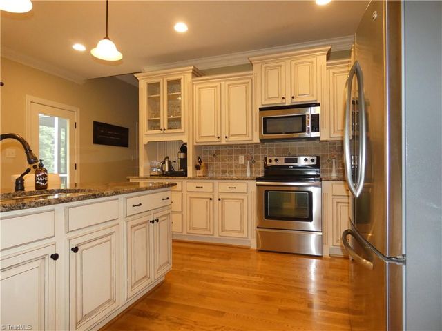 357 Willow Ridge Lane, Winston-salem, NC 27127