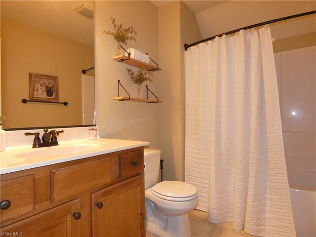 357 Willow Ridge Lane, Winston-salem, NC 27127