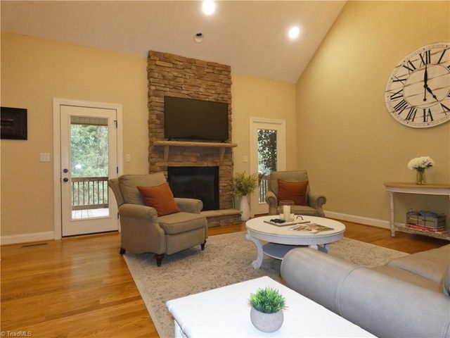357 Willow Ridge Lane, Winston-salem, NC 27127