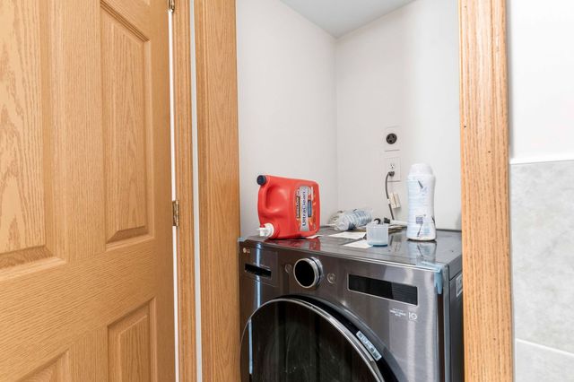 313 W 23rd Street 601, Chicago, IL 60616