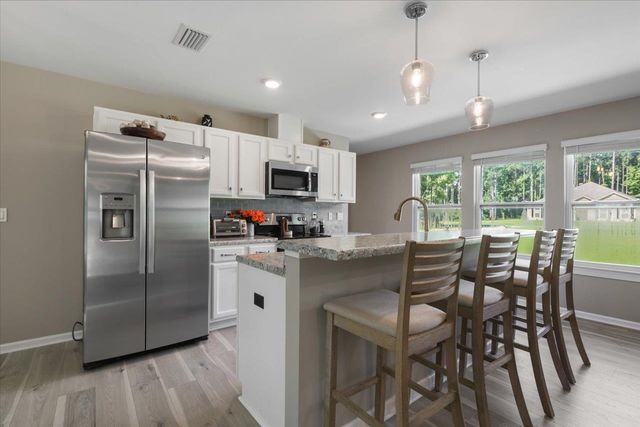 175 Oak Grove Lane, Quincy, FL 32351