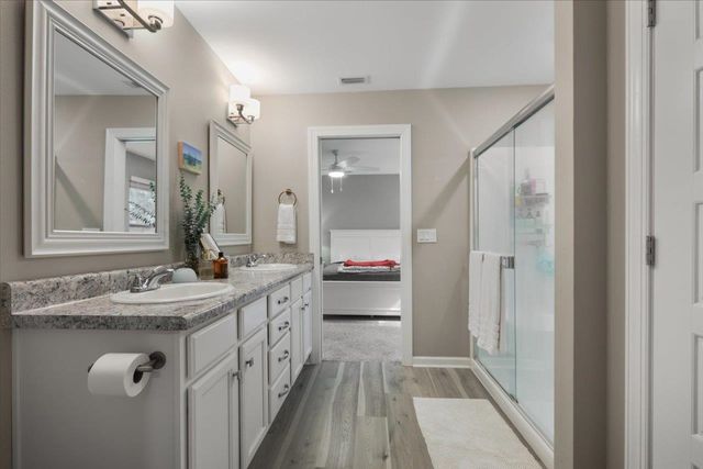 175 Oak Grove Lane, Quincy, FL 32351