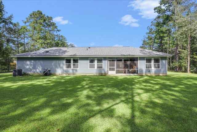 175 Oak Grove Lane, Quincy, FL 32351