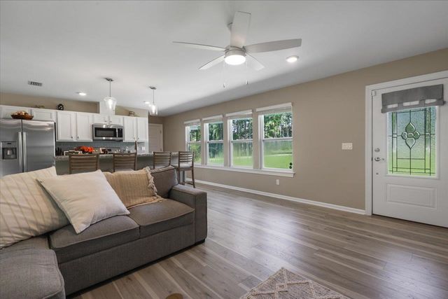 175 Oak Grove Lane, Quincy, FL 32351