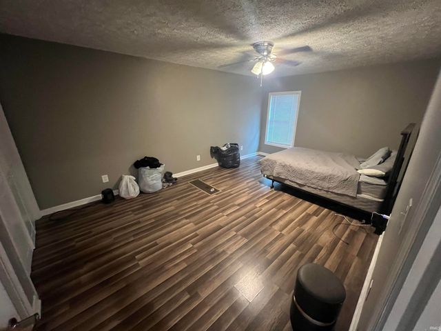 1708 24th Street, Bedford, IN 47421