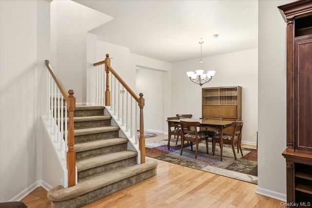 189 Symphony Drive, Lake Grove, NY 11755