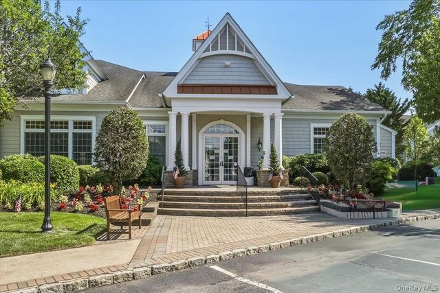 189 Symphony Drive, Lake Grove, NY 11755