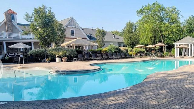 189 Symphony Drive, Lake Grove, NY 11755