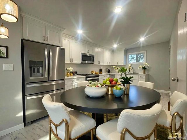 9 Holt Street, Amityville, NY 11701