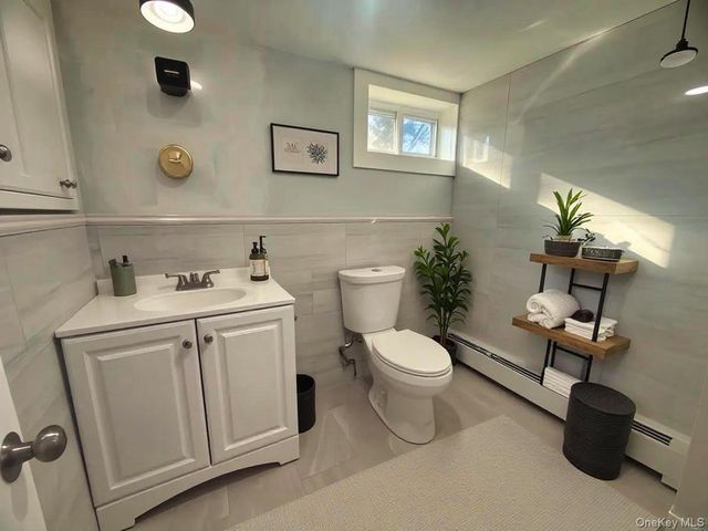 9 Holt Street, Amityville, NY 11701