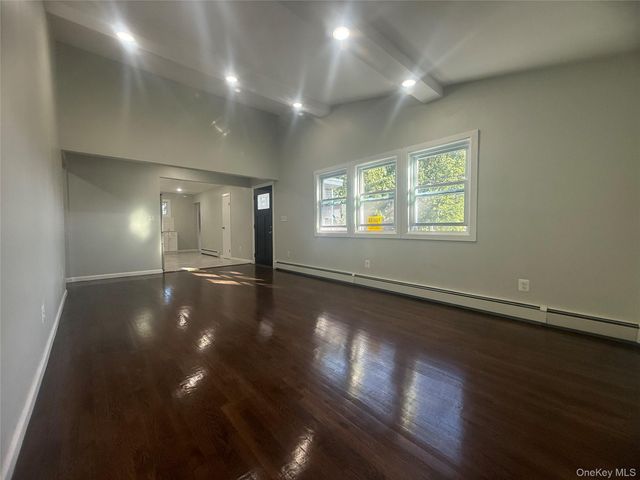 9 Holt Street, Amityville, NY 11701