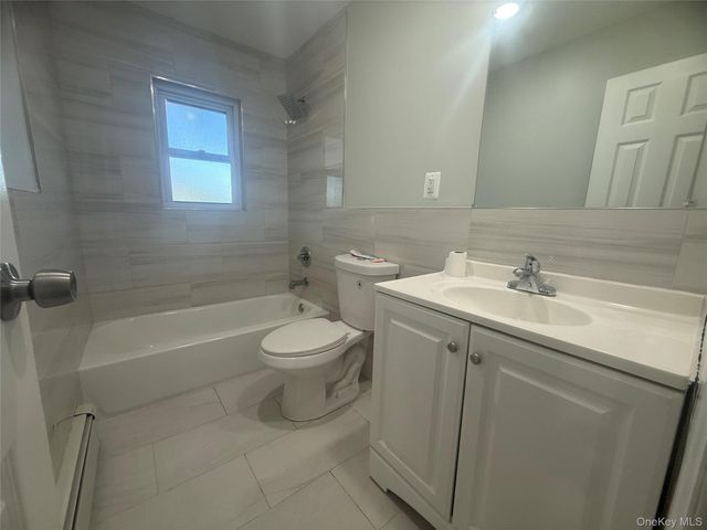 9 Holt Street, Amityville, NY 11701