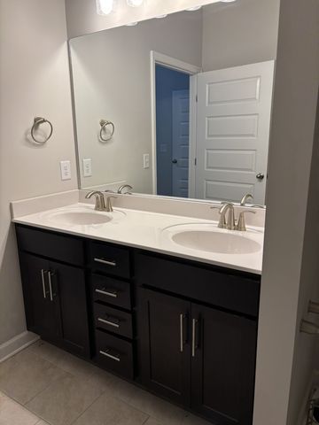 326 Banbury Dr, Gallatin, TN 37066