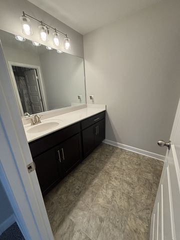 326 Banbury Dr, Gallatin, TN 37066