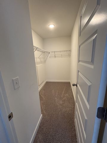 326 Banbury Dr, Gallatin, TN 37066