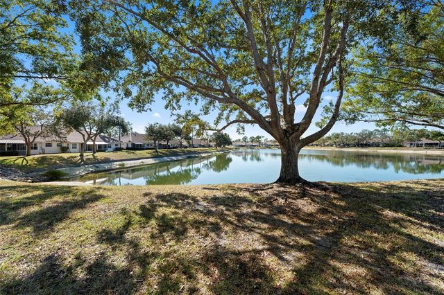 2081 LYNX RUN, North Port, FL 34288